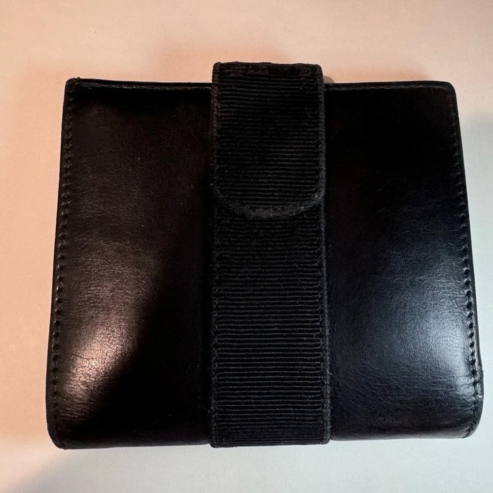 Salvatore Ferragamo Vara‎ Black Leather Compact Bifold Wallet Coin Purse